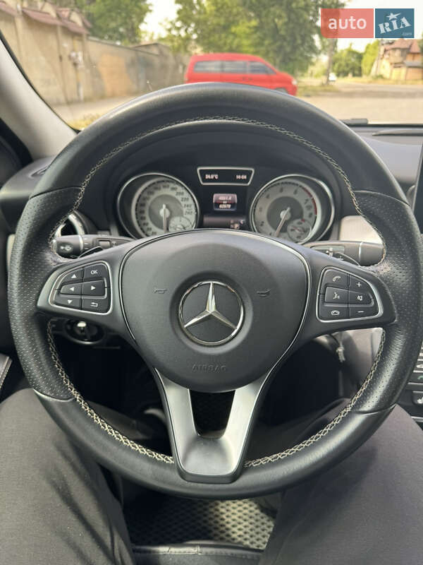 Позашляховик / Кросовер Mercedes-Benz GLA-Class 2016 в Одесі