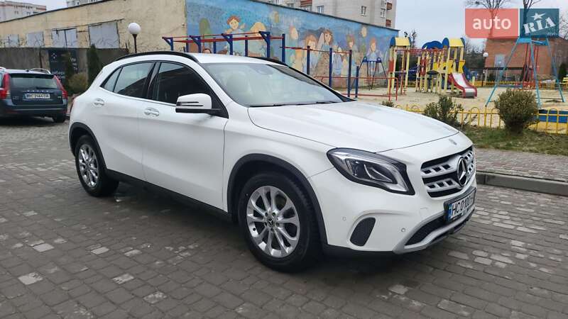 Внедорожник / Кроссовер Mercedes-Benz GLA-Class 2018 в Львове фото 3 Внедорожник / Кроссовер Mercedes-Benz GLA-Class 2018 в Львове