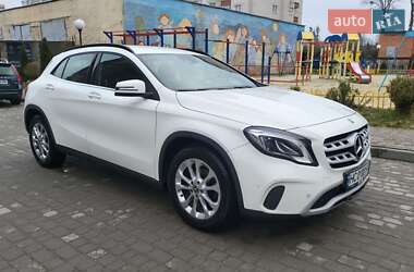 Внедорожник / Кроссовер Mercedes-Benz GLA-Class 2018 в 