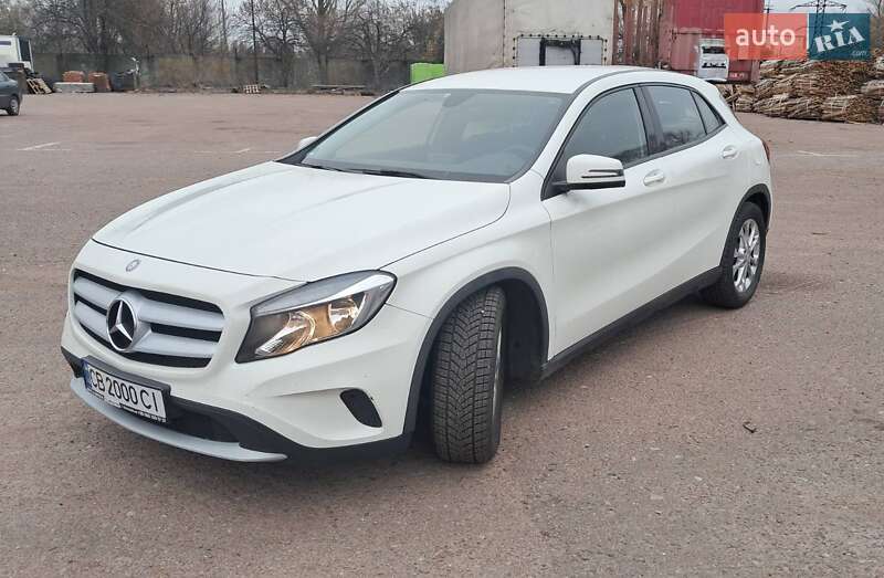 Внедорожник / Кроссовер Mercedes-Benz GLA-Class 2014 в Чернигове