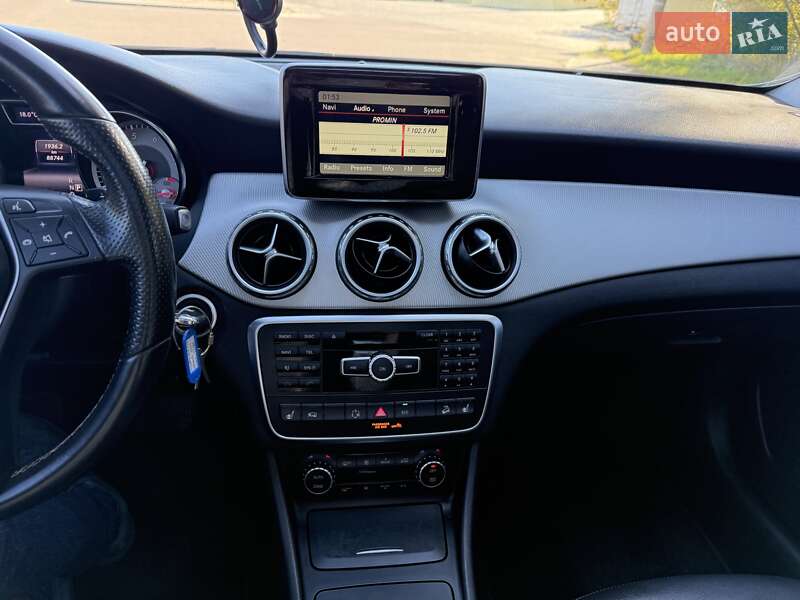 Позашляховик / Кросовер Mercedes-Benz GLA-Class 2014 в Львові