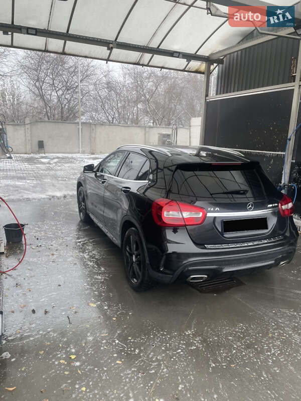 Внедорожник / Кроссовер Mercedes-Benz GLA-Class 2015 в Полтаве