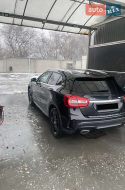 Внедорожник / Кроссовер Mercedes-Benz GLA-Class 2015 в 