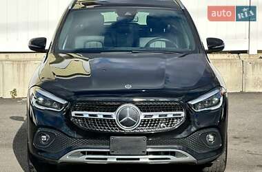 Внедорожник / Кроссовер Mercedes-Benz GLA-Class 2022 в 