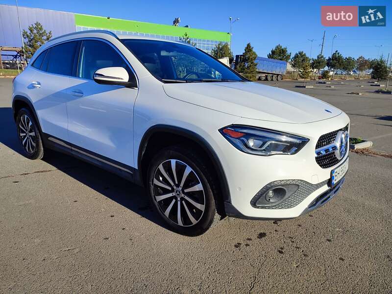 Внедорожник / Кроссовер Mercedes-Benz GLA-Class 2020 в Одессе
