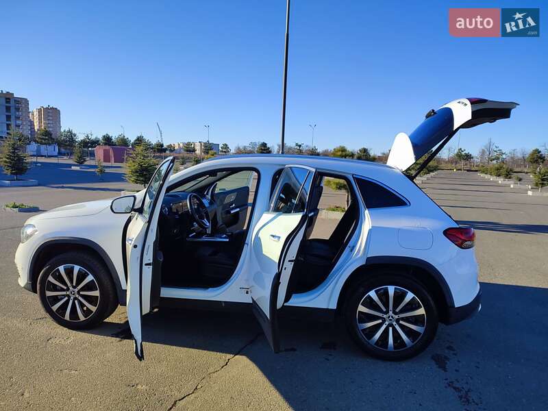 Внедорожник / Кроссовер Mercedes-Benz GLA-Class 2020 в Одессе