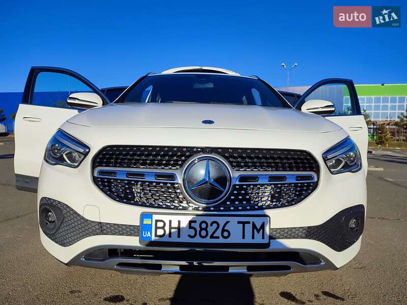 Внедорожник / Кроссовер Mercedes-Benz GLA-Class 2020 в Одессе
