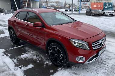 Внедорожник / Кроссовер Mercedes-Benz GLA-Class 2019 в Киеве