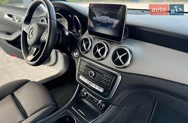 Внедорожник / Кроссовер Mercedes-Benz GLA-Class 2018 в 