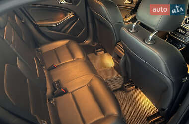 Внедорожник / Кроссовер Mercedes-Benz GLA-Class 2014 в 