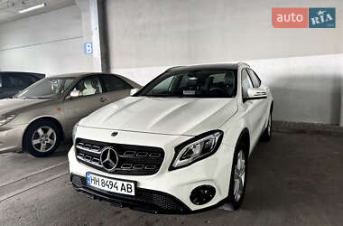 Внедорожник / Кроссовер Mercedes-Benz GLA-Class 2017 в 