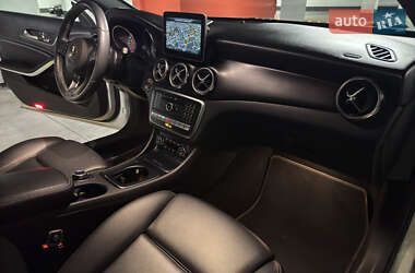 Внедорожник / Кроссовер Mercedes-Benz GLA-Class 2017 в 