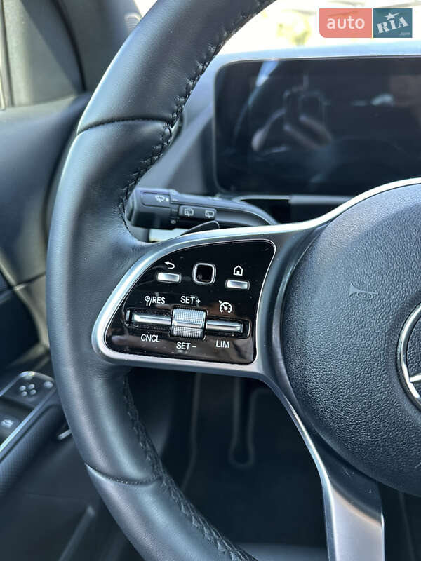 Позашляховик / Кросовер Mercedes-Benz GLA-Class 2021 в Києві