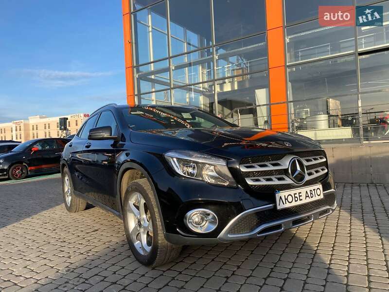 Внедорожник / Кроссовер Mercedes-Benz GLA-Class 2017 в 