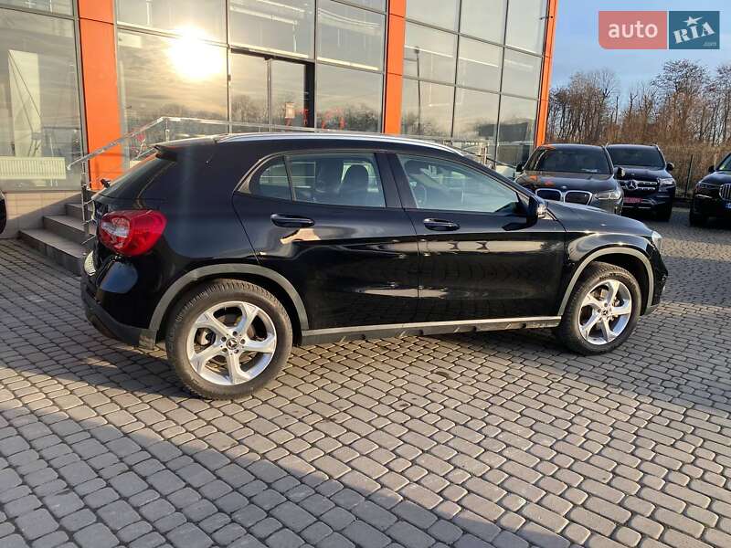 Внедорожник / Кроссовер Mercedes-Benz GLA-Class 2017 в Львове
