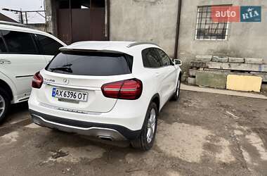Внедорожник / Кроссовер Mercedes-Benz GLA-Class 2018 в 