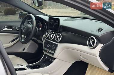 Внедорожник / Кроссовер Mercedes-Benz GLA-Class 2017 в 