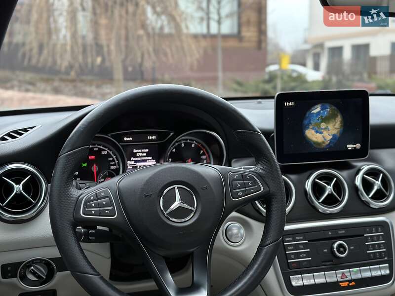 Внедорожник / Кроссовер Mercedes-Benz GLA-Class 2017 в Киеве фото 38 Внедорожник / Кроссовер Mercedes-Benz GLA-Class 2017 в Киеве