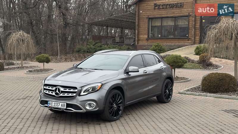 Внедорожник / Кроссовер Mercedes-Benz GLA-Class 2017 в Киеве фото 6 Внедорожник / Кроссовер Mercedes-Benz GLA-Class 2017 в Киеве