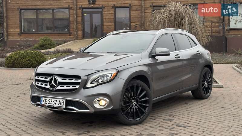 Внедорожник / Кроссовер Mercedes-Benz GLA-Class 2017 в Киеве фото 4 Внедорожник / Кроссовер Mercedes-Benz GLA-Class 2017 в Киеве
