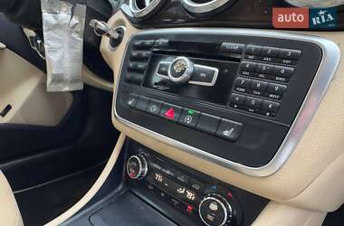 Внедорожник / Кроссовер Mercedes-Benz GLA-Class 2015 в 
