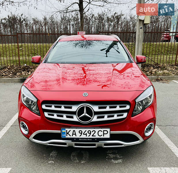 Позашляховик / Кросовер Mercedes-Benz GLA-Class 2017 в 
