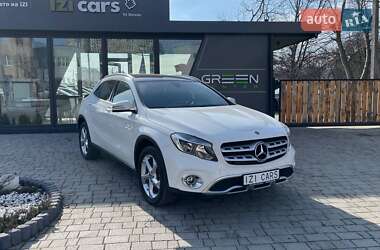 Позашляховик / Кросовер Mercedes-Benz GLA-Class 2017 в 