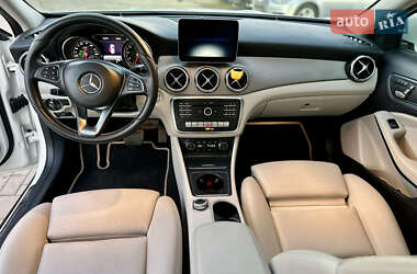 Внедорожник / Кроссовер Mercedes-Benz GLA-Class 2018 в 