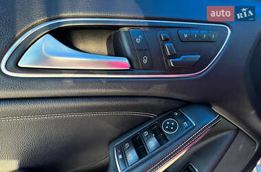 Позашляховик / Кросовер Mercedes-Benz GLA-Class 2015 в 