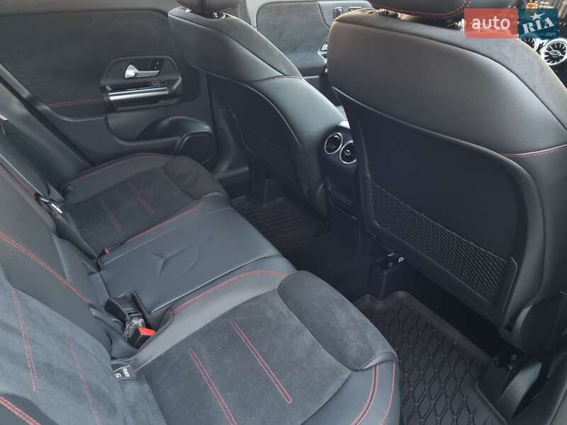 Позашляховик / Кросовер Mercedes-Benz GLA-Class 2023 в Одесі