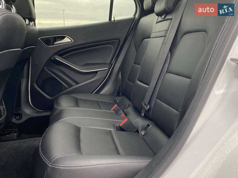 Внедорожник / Кроссовер Mercedes-Benz GLA-Class 2019 в Львове