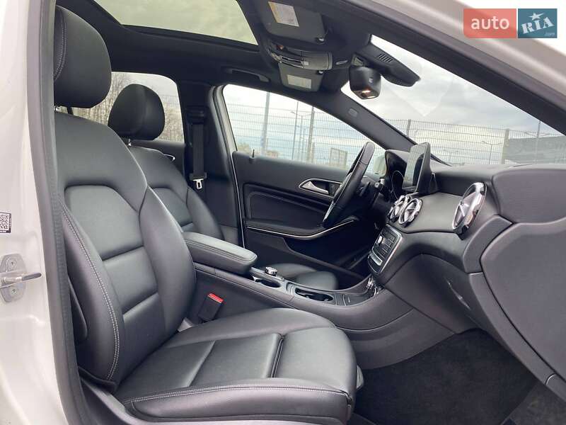 Внедорожник / Кроссовер Mercedes-Benz GLA-Class 2019 в Львове