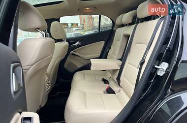 Внедорожник / Кроссовер Mercedes-Benz GLA-Class 2015 в 