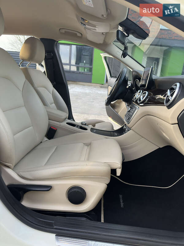Позашляховик / Кросовер Mercedes-Benz GLA-Class 2015 в Кам'янець-Подільському