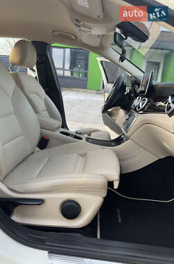 Внедорожник / Кроссовер Mercedes-Benz GLA-Class 2015 в 
