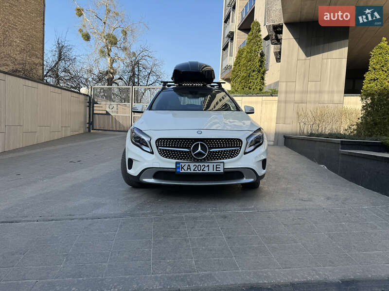 Внедорожник / Кроссовер Mercedes-Benz GLA-Class 2016 в Ирпене