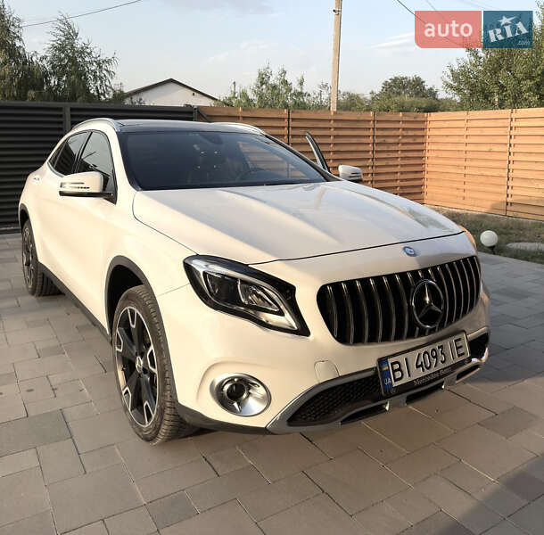 Mercedes-Benz GLA-Class 2019
