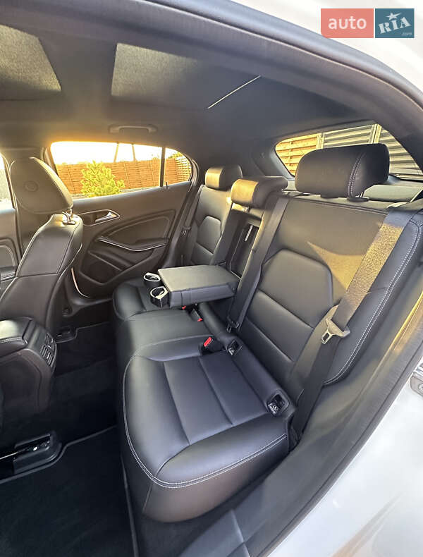 Внедорожник / Кроссовер Mercedes-Benz GLA-Class 2019 в Днепре