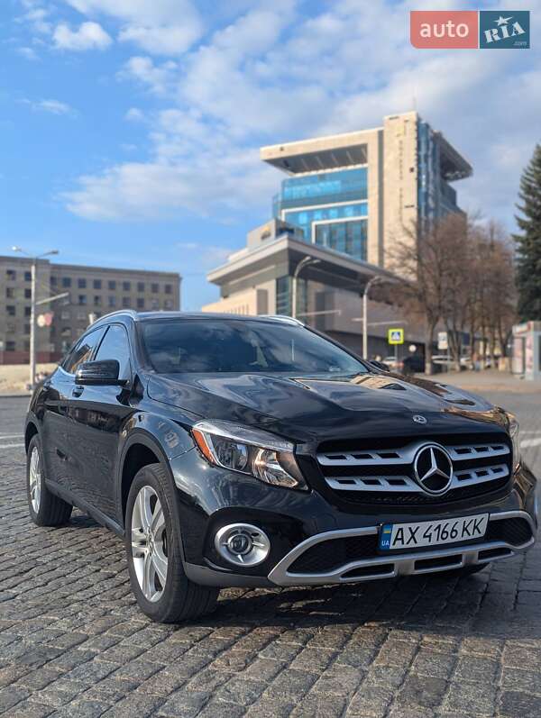 Позашляховик / Кросовер Mercedes-Benz GLA-Class 2019 в Харкові