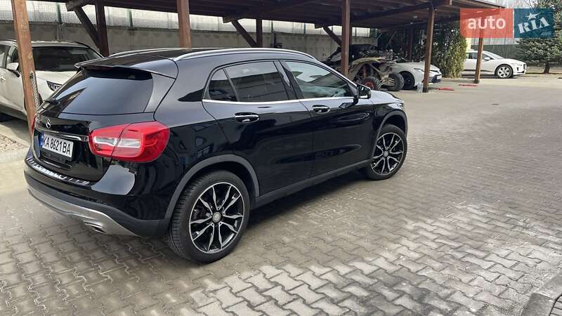 Позашляховик / Кросовер Mercedes-Benz GLA-Class 2016 в Києві