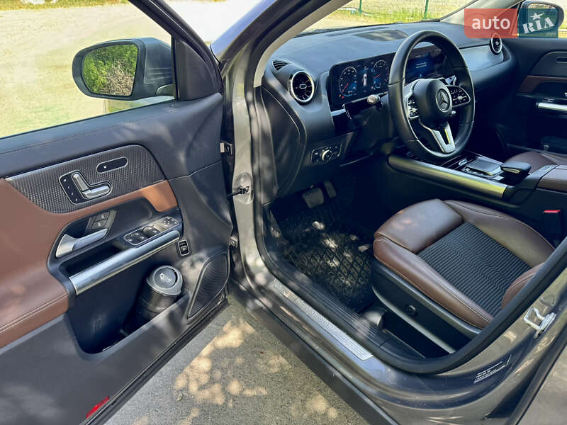 Позашляховик / Кросовер Mercedes-Benz GLA-Class 2021 в Києві