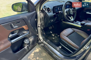 Внедорожник / Кроссовер Mercedes-Benz GLA-Class 2021 в 
