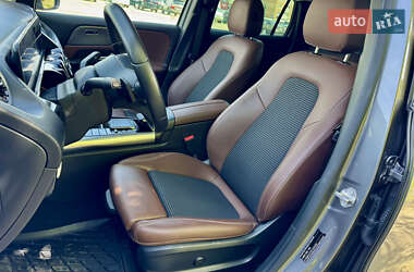 Внедорожник / Кроссовер Mercedes-Benz GLA-Class 2021 в 