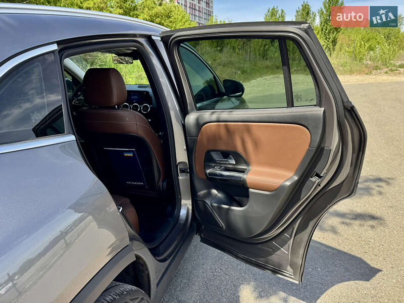 Позашляховик / Кросовер Mercedes-Benz GLA-Class 2021 в Києві