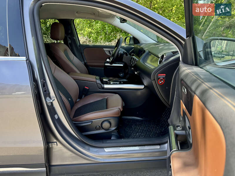 Позашляховик / Кросовер Mercedes-Benz GLA-Class 2021 в Києві