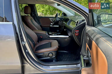 Внедорожник / Кроссовер Mercedes-Benz GLA-Class 2021 в 