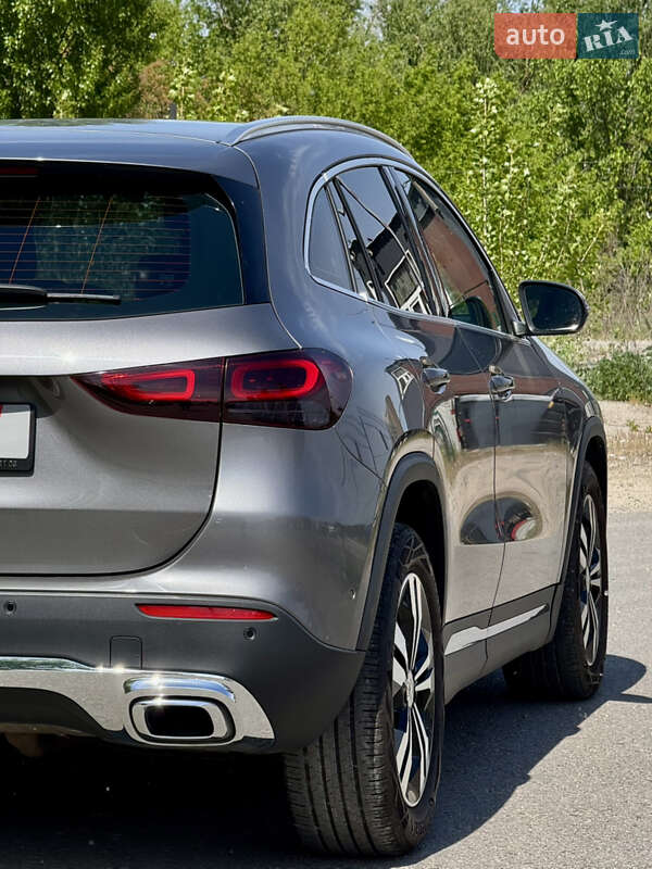 Позашляховик / Кросовер Mercedes-Benz GLA-Class 2021 в Києві