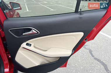 Внедорожник / Кроссовер Mercedes-Benz GLA-Class 2019 в 