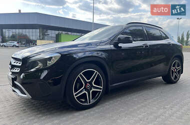 Позашляховик / Кросовер Mercedes-Benz GLA-Class 2017 в 