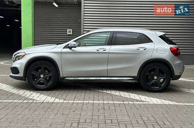 Позашляховик / Кросовер Mercedes-Benz GLA-Class 2015 в 